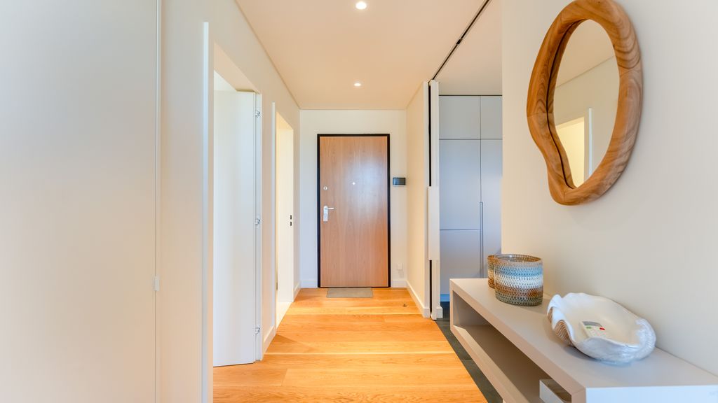 Luxury 1Bdr Flat w/Pool in Quarteira by LovelyStay