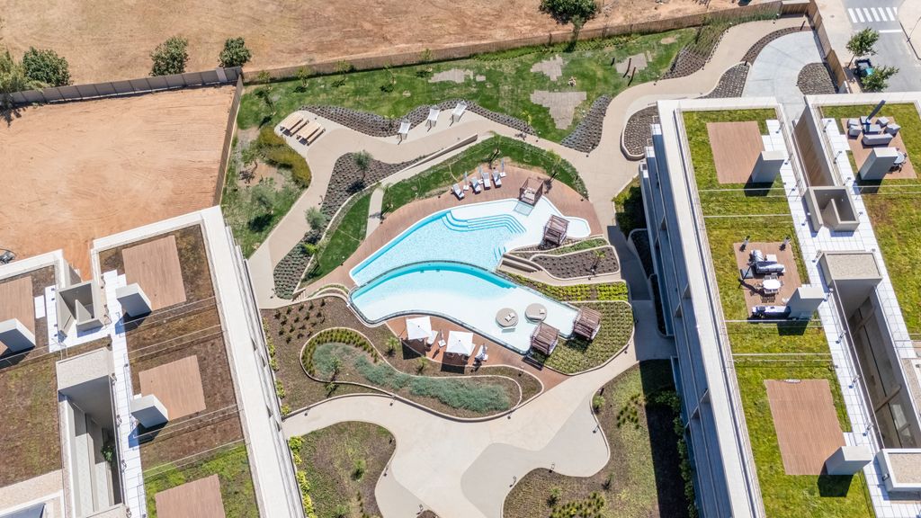 Luxury 1Bdr Flat w/Pool in Quarteira by LovelyStay