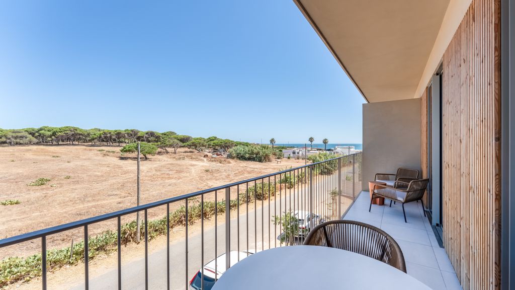 Luxury 1Bdr Flat w/Pool in Quarteira by LovelyStay