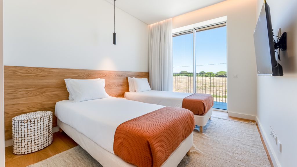 Luxury 2Bdr Flat w/Pool in Quarteira by LovelyStay