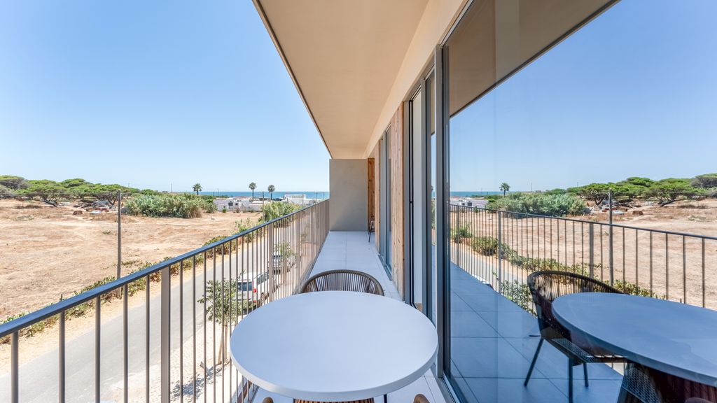 Luxury 2Bdr Flat w/Pool in Quarteira by LovelyStay