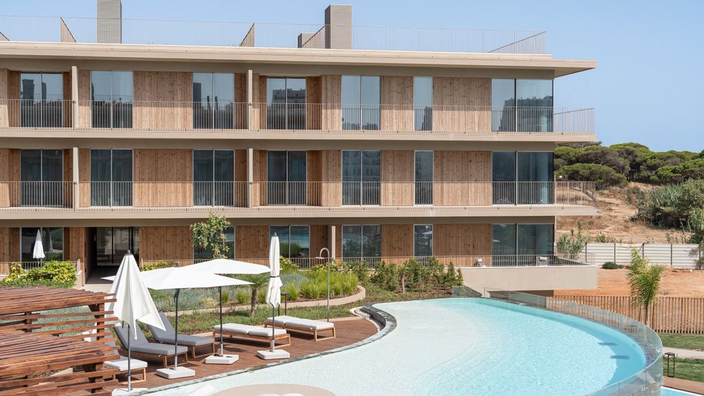 Luxury 2Bdr Flat w/Pool in Quarteira by LovelyStay