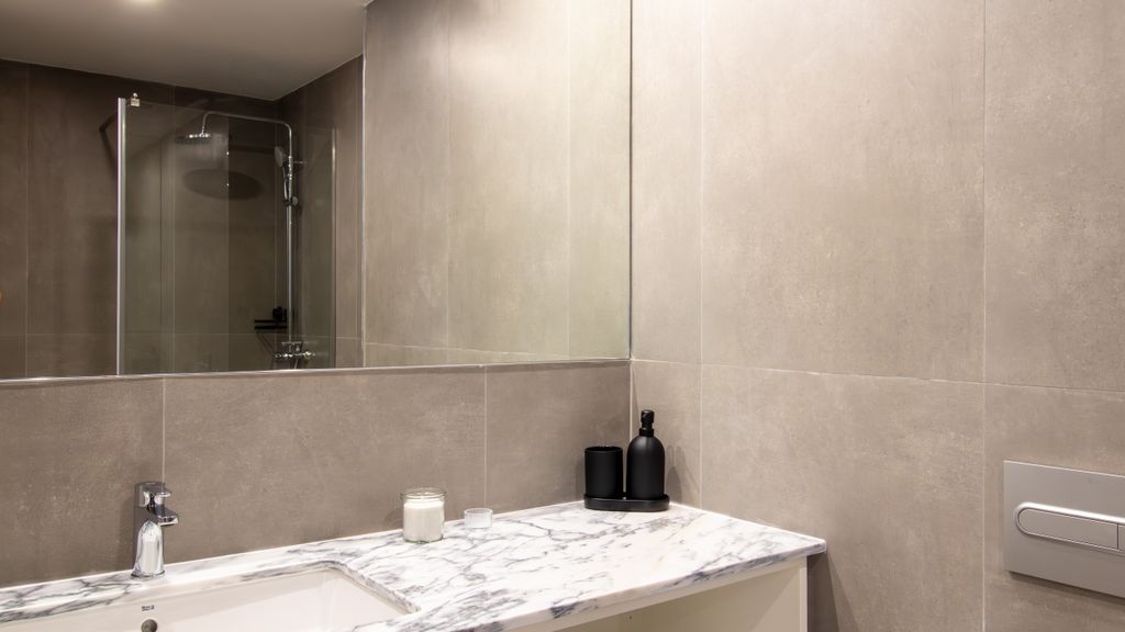 Stylish & Cozy 1BR w/ AC by LovelyStay