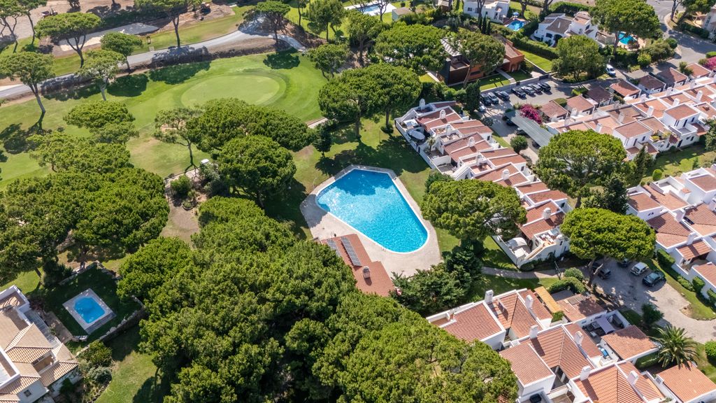 Villa Ipanema Poolside Living by LovelyStay