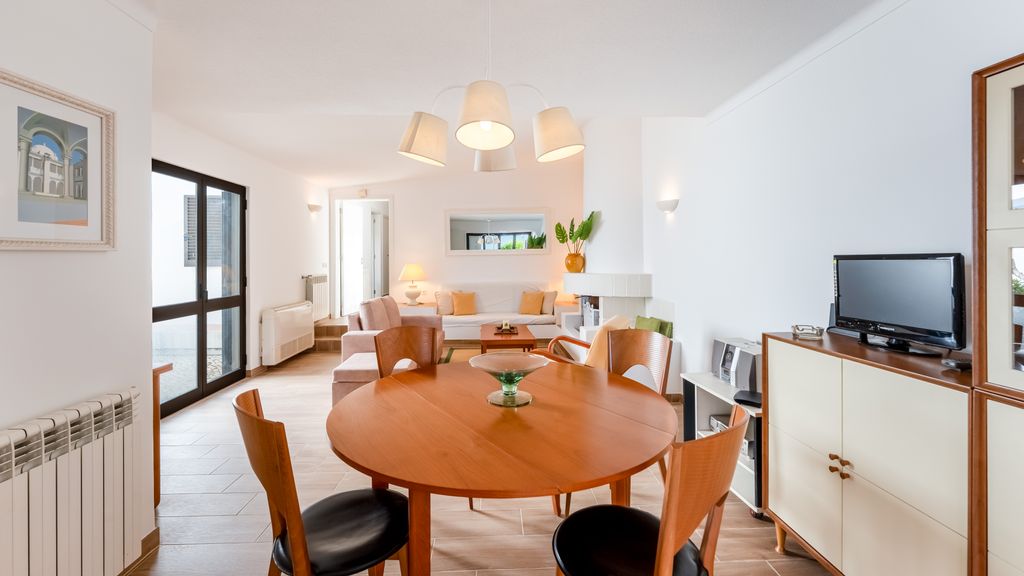Villa Ipanema Poolside Living by LovelyStay