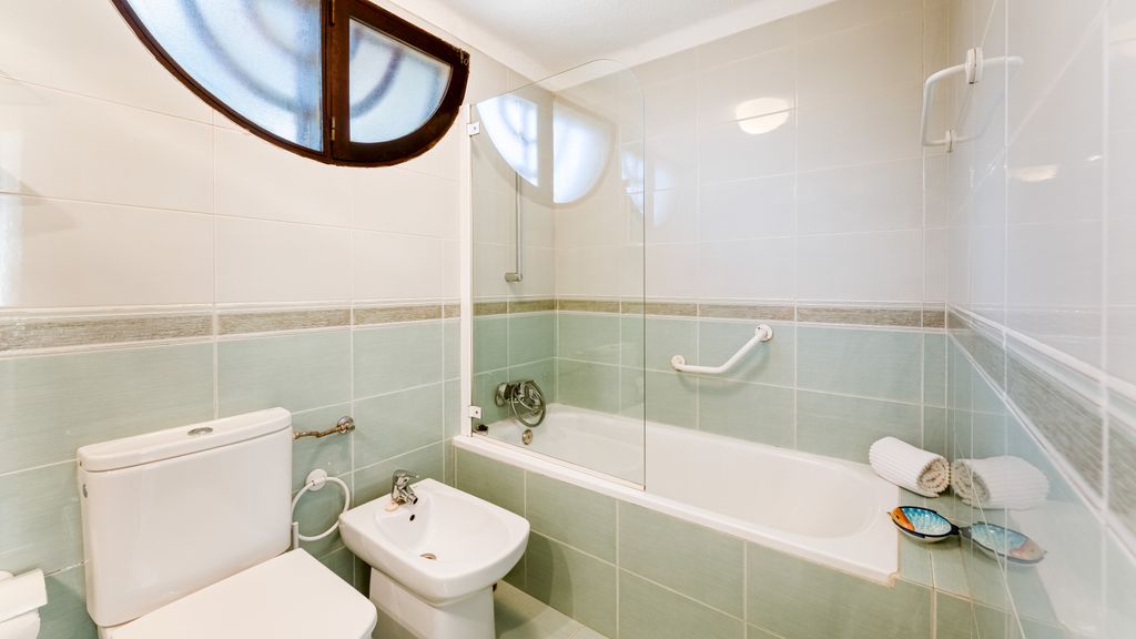 Villa Ipanema Poolside Living by LovelyStay