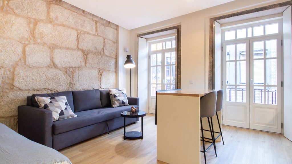 Caldeireiros 95 | Stylish Studio by LovelyStay