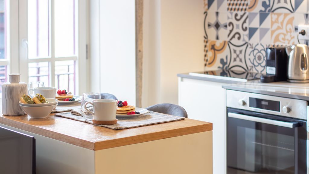 Caldeireiros 95 | Stylish Studio by LovelyStay