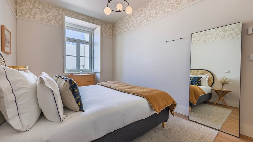 3BDR Upscale Apartment by LovelyStay