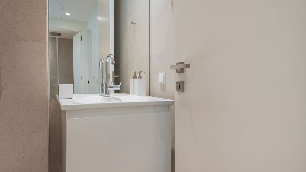 3BDR Upscale Apartment by LovelyStay