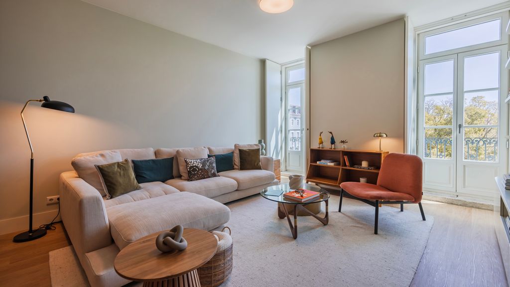 3BDR Upscale Apartment by LovelyStay