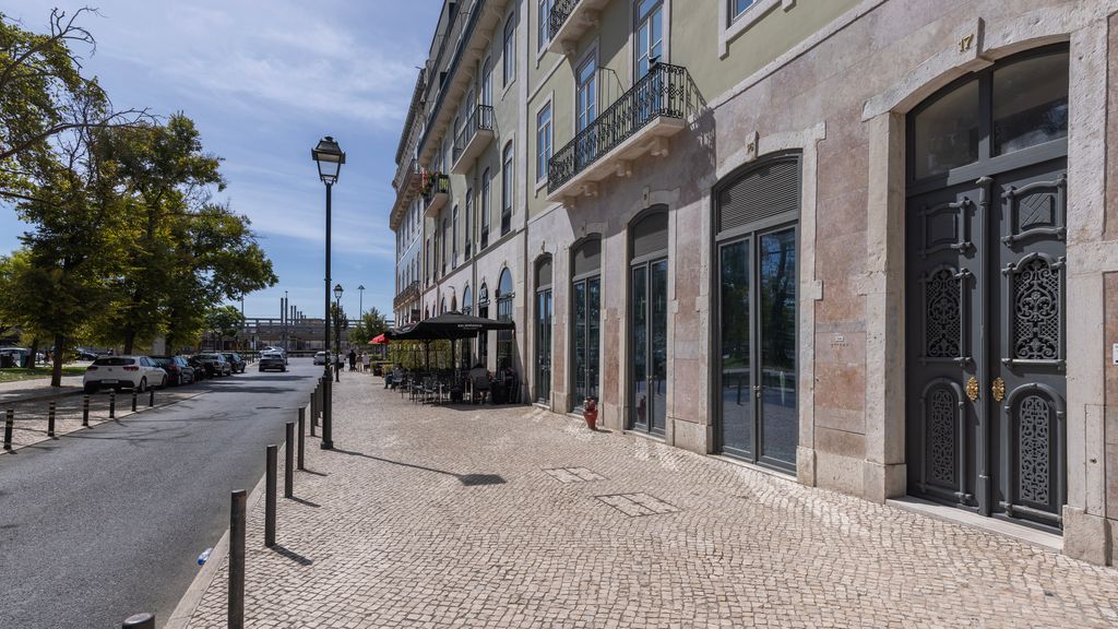 3BDR Upscale Apartment by LovelyStay