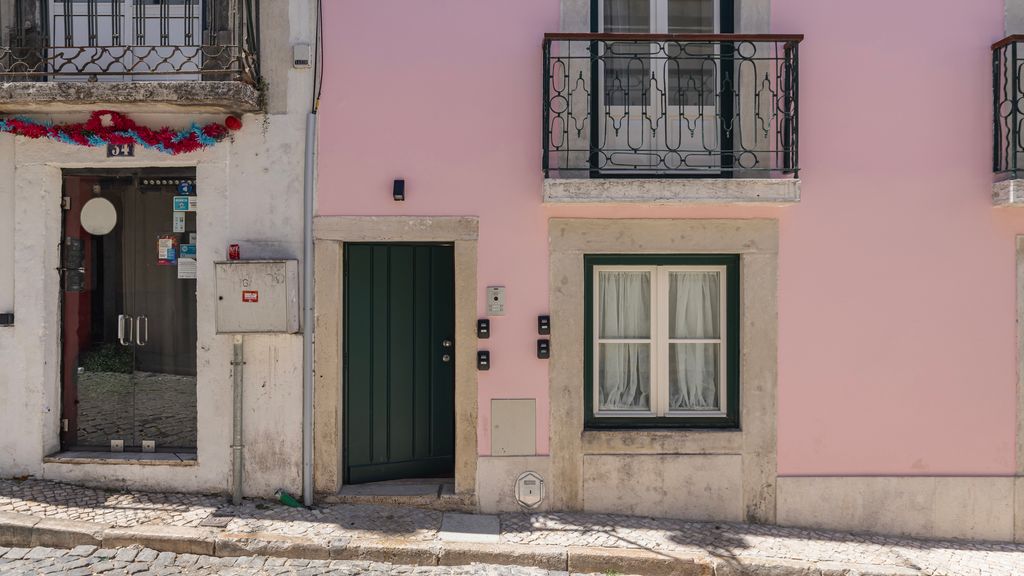 Flor do Bairro III by LovelyStay