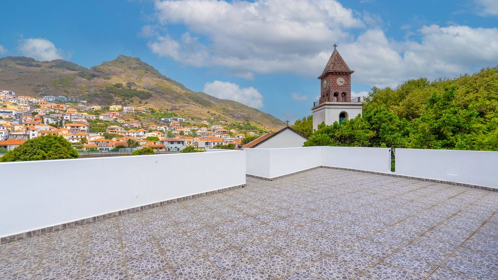 Machico Village by LovelyStay