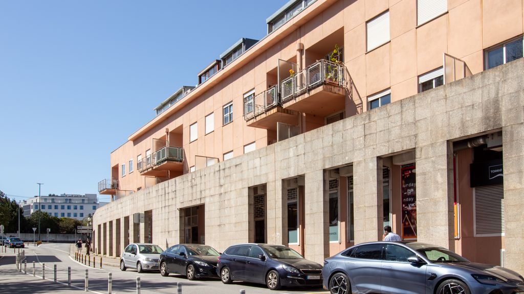 Rua Dr. Manuel Pereira da Silva 31, 2A
