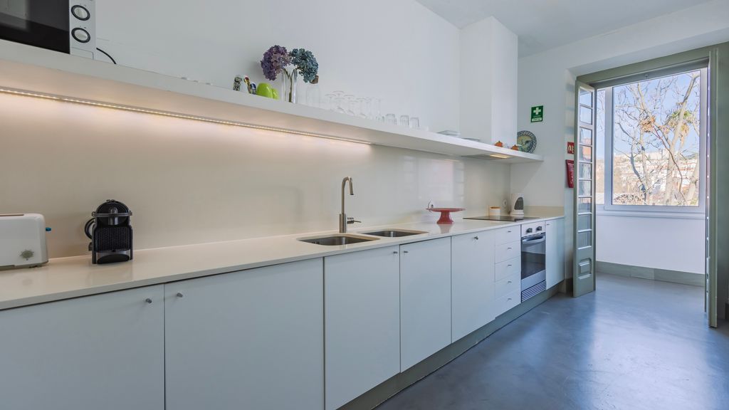 Jardim do Embaixador 3BDR Apartment by LovelyStay