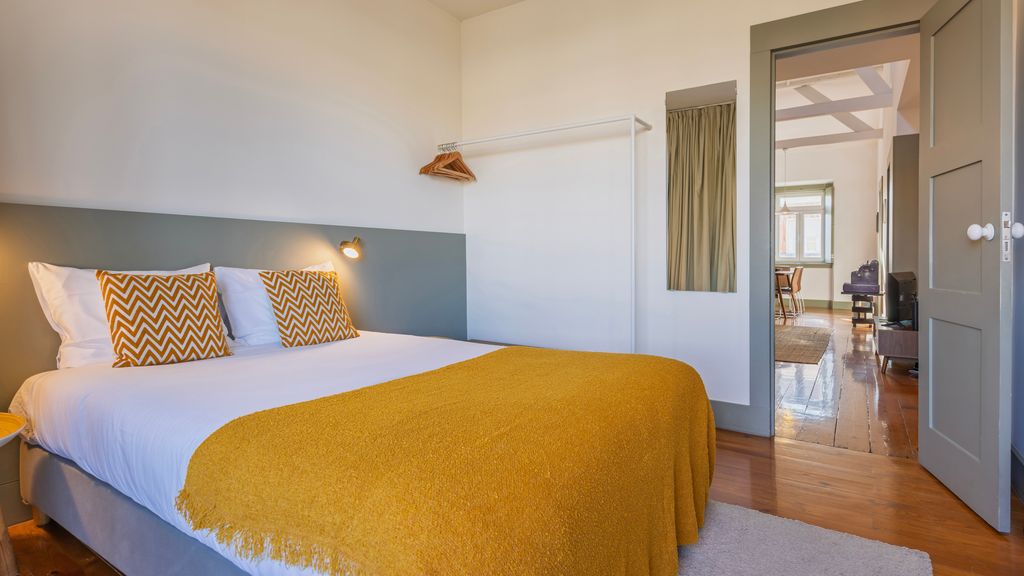 Jardim do Embaixador 3BDR Apartment by LovelyStay