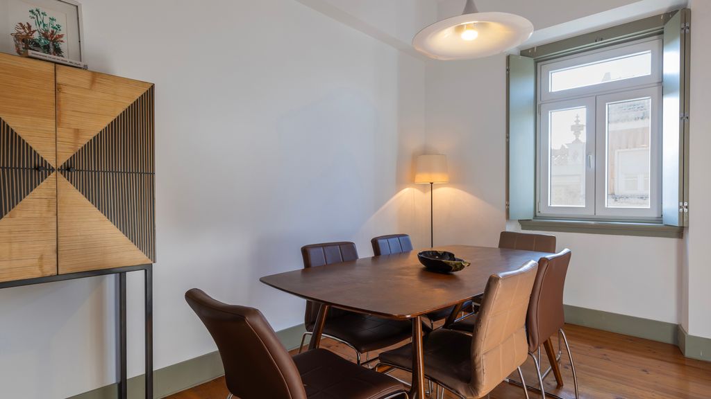 Jardim do Embaixador 3BDR Apartment by LovelyStay