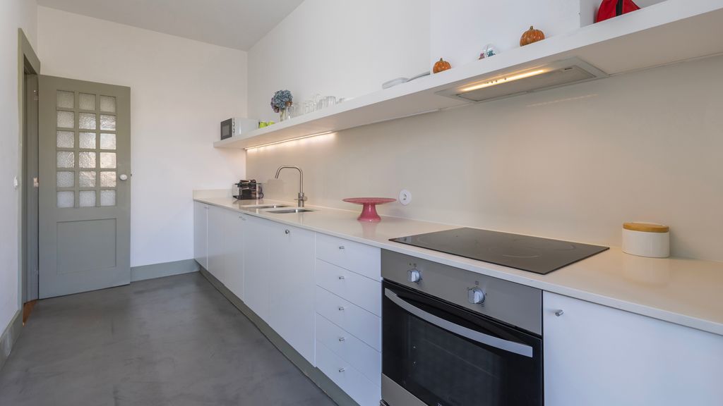 Jardim do Embaixador 3BDR Apartment by LovelyStay