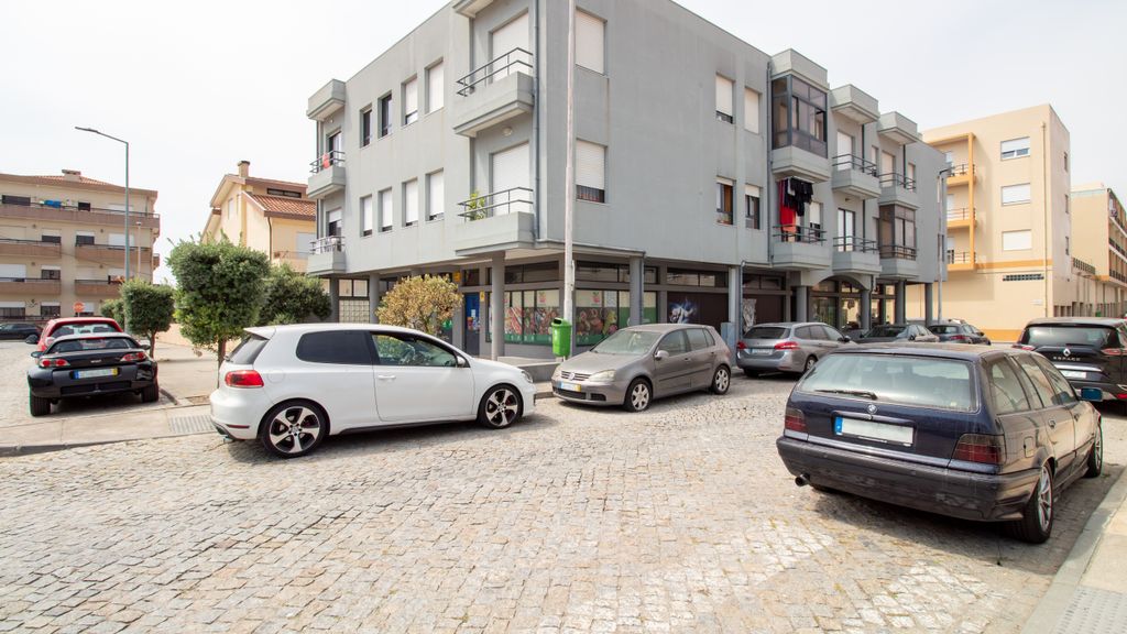 Rua Nossa Senhora Candeias 17, 2o Centro