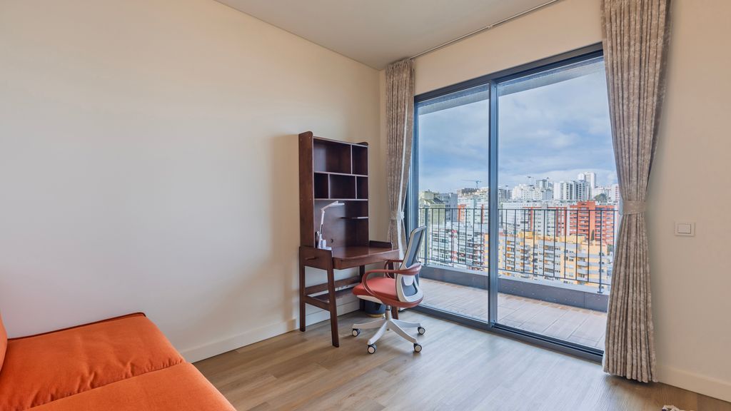 Gorgeous Apartment with city view by LovelyStay