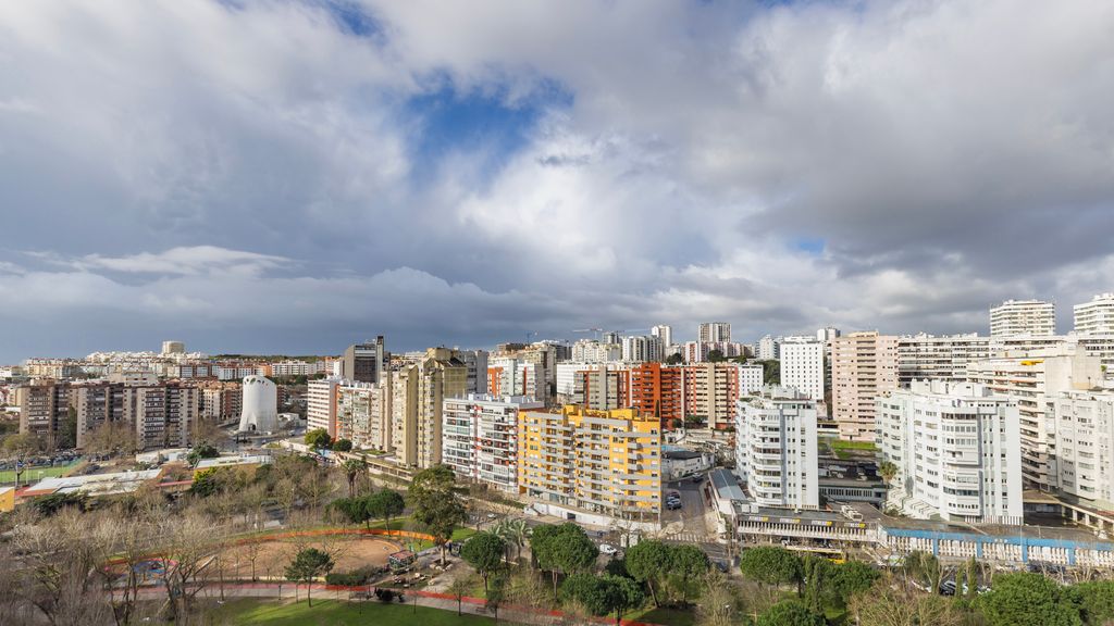 Gorgeous Apartment with city view by LovelyStay