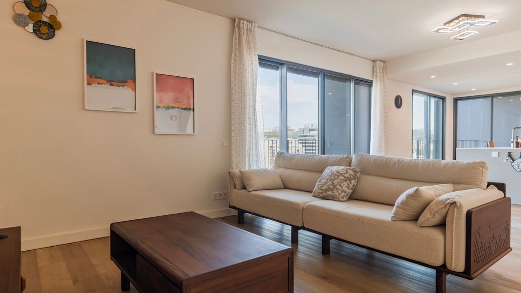Gorgeous Apartment with city view by LovelyStay
