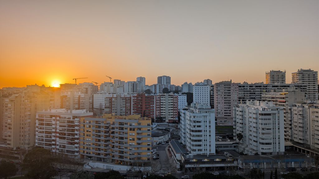 Gorgeous Apartment with city view by LovelyStay