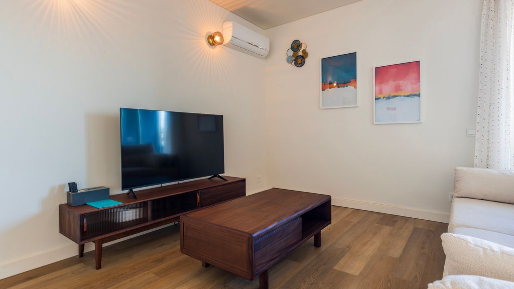 Gorgeous Apartment with city view by LovelyStay