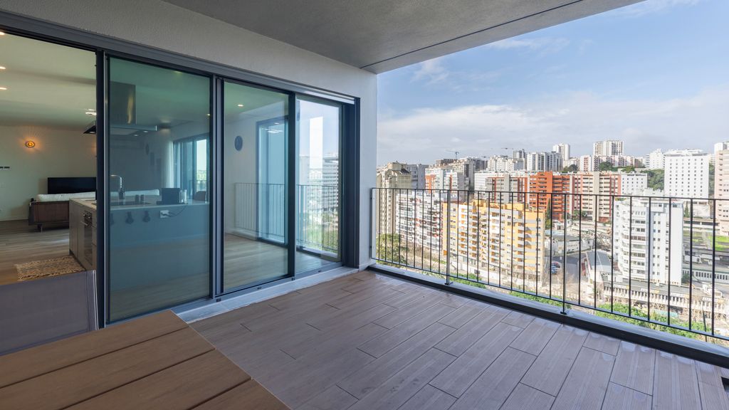 Gorgeous Apartment with city view by LovelyStay