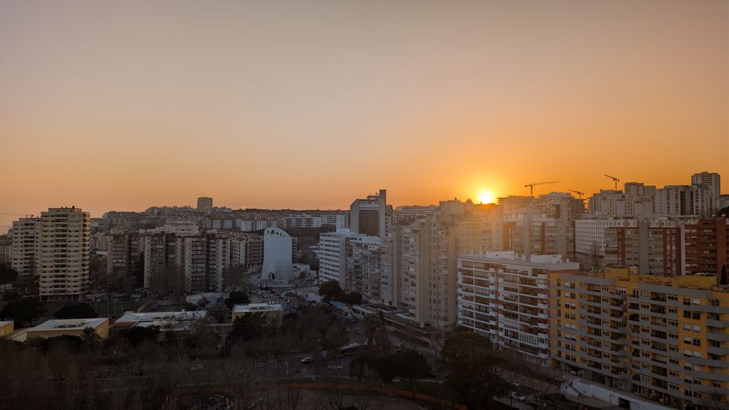Gorgeous Apartment with city view by LovelyStay