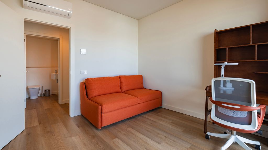 Gorgeous Apartment with city view by LovelyStay