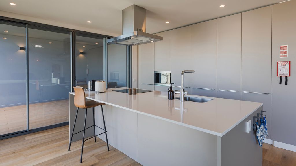 Gorgeous Apartment with city view by LovelyStay