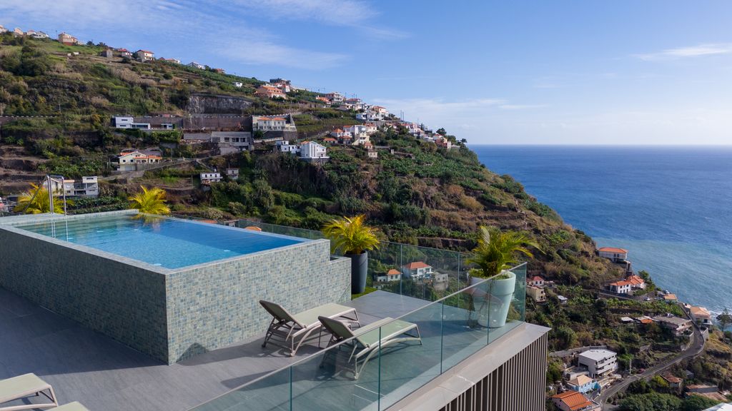 Orion Calheta Hills by LovelyStay