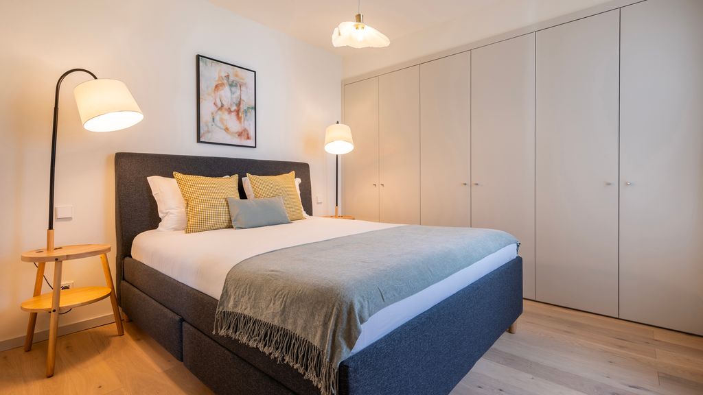 Upscale 1BDR with Pool & Parking by LovelyStay