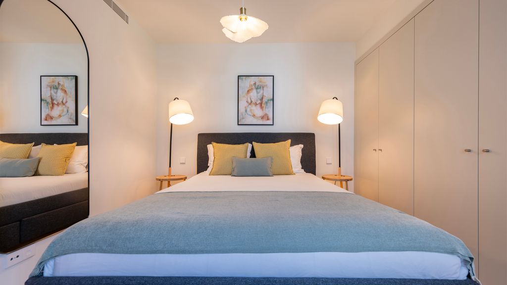 Upscale 1BDR with Pool & Parking by LovelyStay