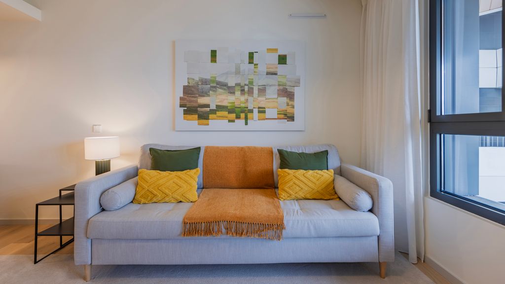 Upscale 1BDR with Pool & Parking by LovelyStay