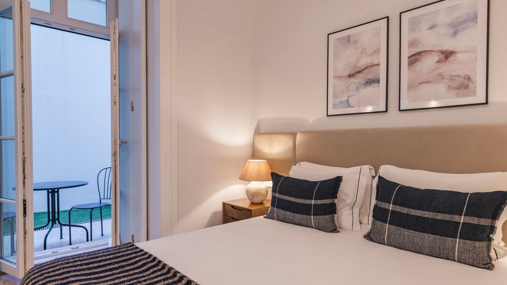 Chiado Aura Apartment by LovelyStay