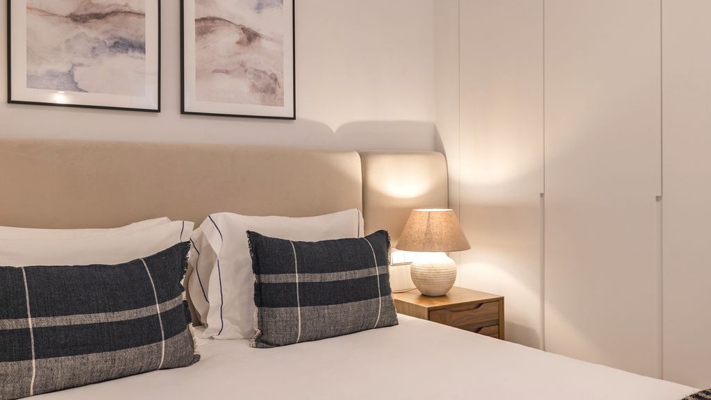 Chiado Aura Apartment by LovelyStay