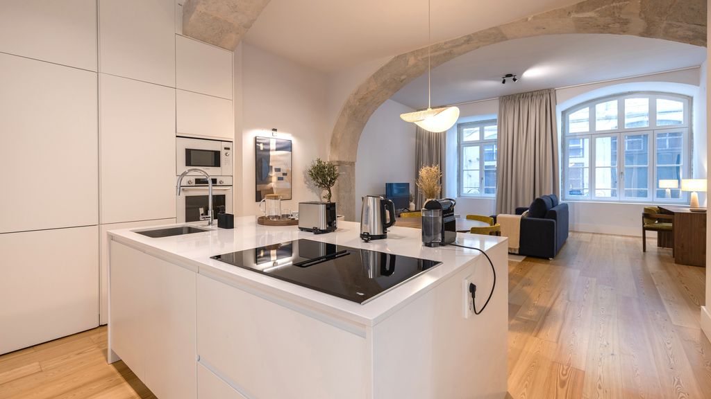 Chiado Aura Apartment by LovelyStay