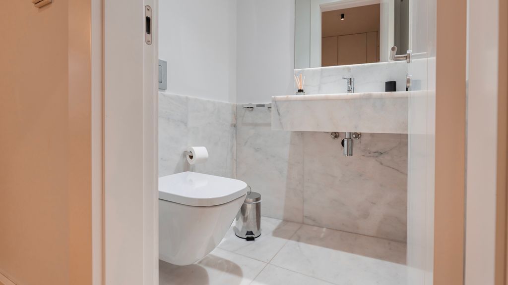 Chiado Aura Apartment by LovelyStay