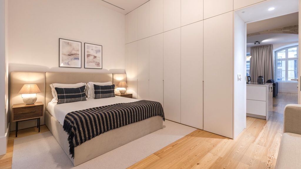 Chiado Aura Apartment by LovelyStay