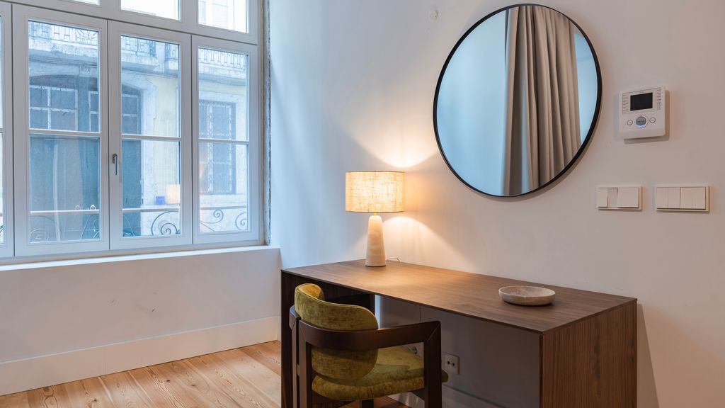 Chiado Aura Apartment by LovelyStay