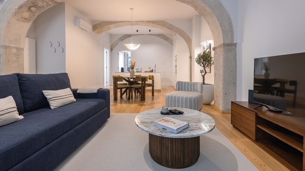 Chiado Aura Apartment by LovelyStay