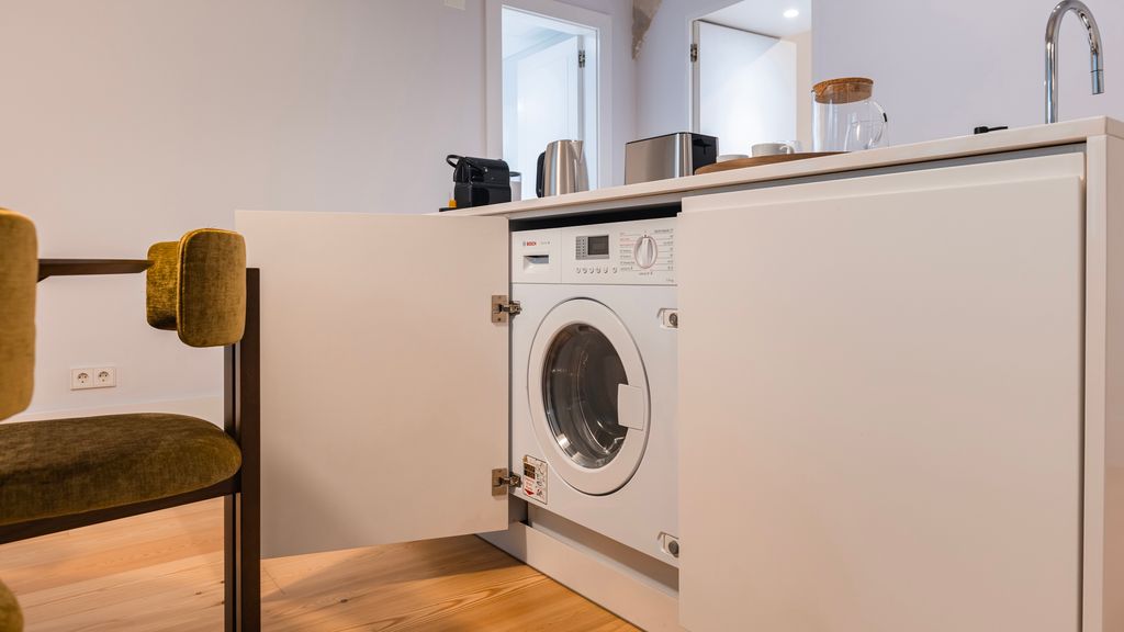Chiado Aura Apartment by LovelyStay