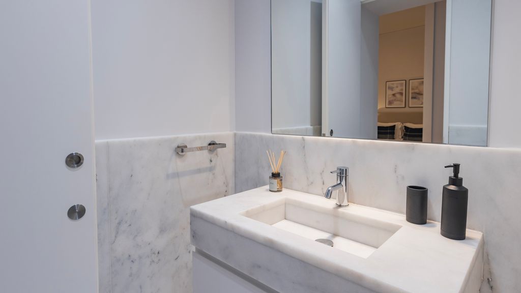 Chiado Aura Apartment by LovelyStay