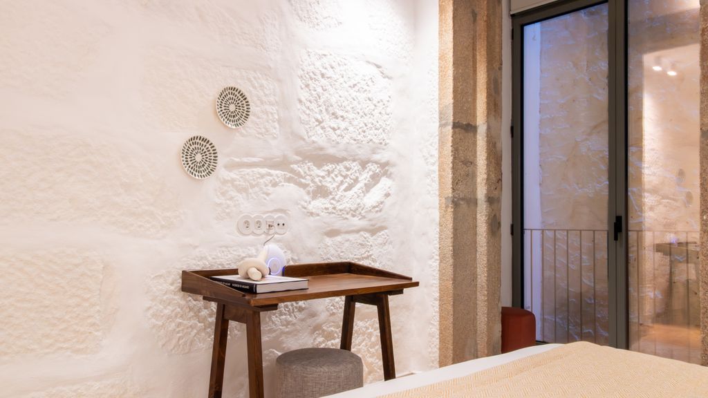 Bainharia 82: Stylish 1BR High Floor by LovelyStay