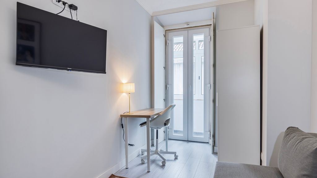 Príncipe Real Charm Apartment by LovelyStay