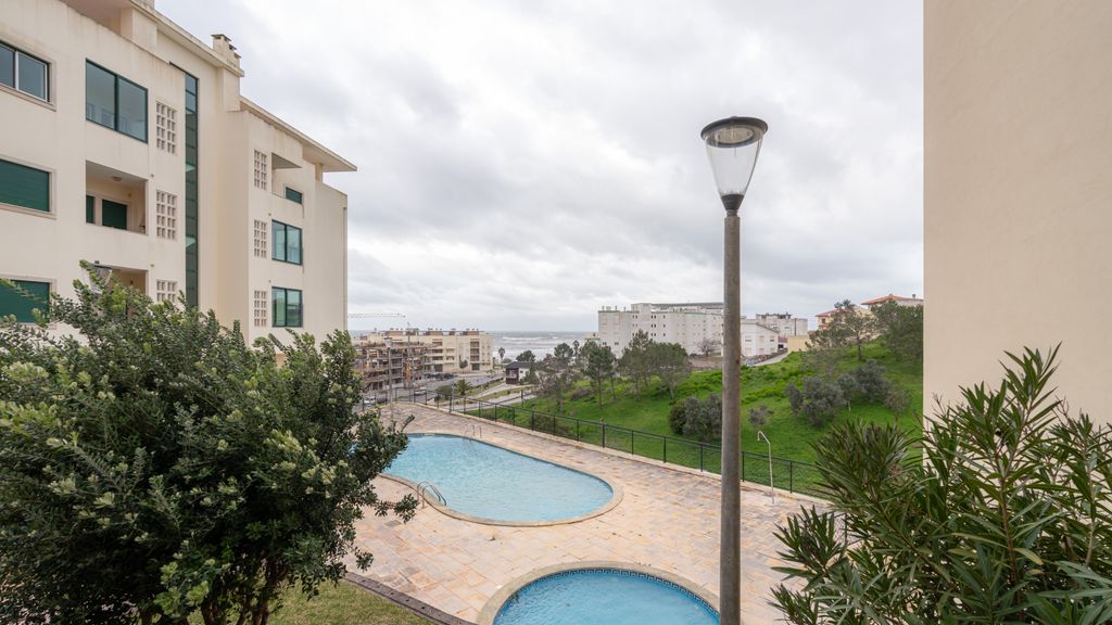 Atlantic Ocean 2BDR with Pool by LovelyStay