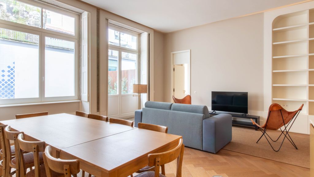 Entreparedes House - 3BR Garden Flat
